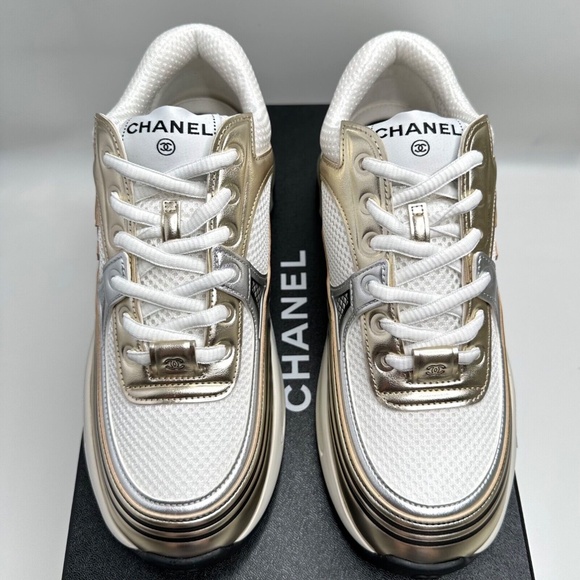 ❌❌SOLD Chanel 2023 White Black Gold Silver CC Logo Trainers Runners Sneakers - Picture 5 of 14